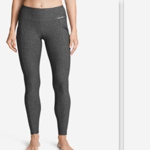 Eddie Bauer Trail Tight Legging in Heather Grey